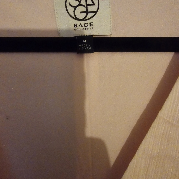 Sage Collective Ruffled Sleeve V-Neck Formal Dress. Size 14. Soft Pink - Picture 12 of 15